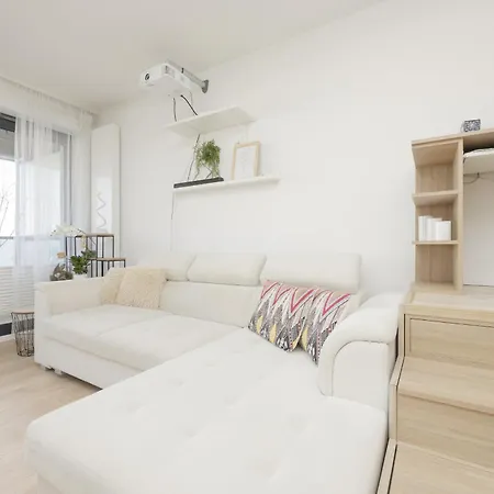 Business Sikorskiego By Renters Apartmán *