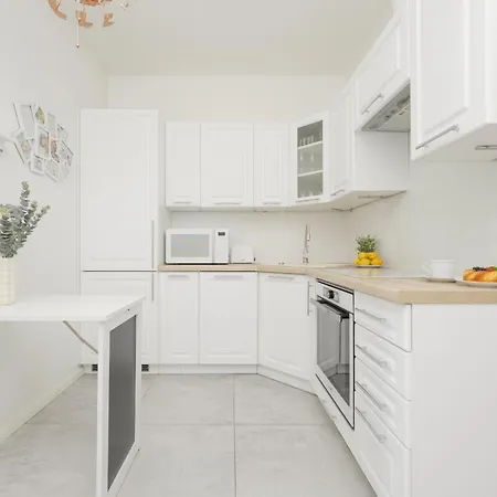 Business Sikorskiego By Renters Apartamento Varsovia