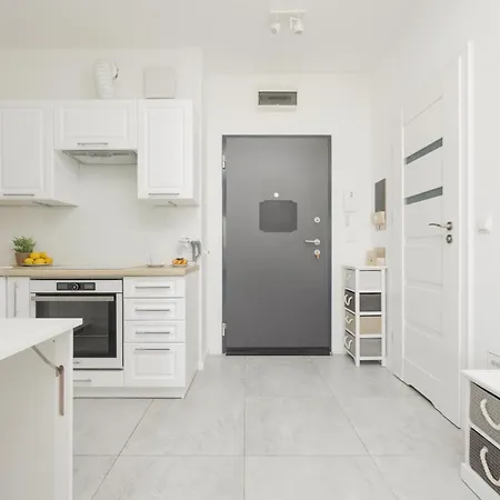 Business Sikorskiego By Renters Apartment