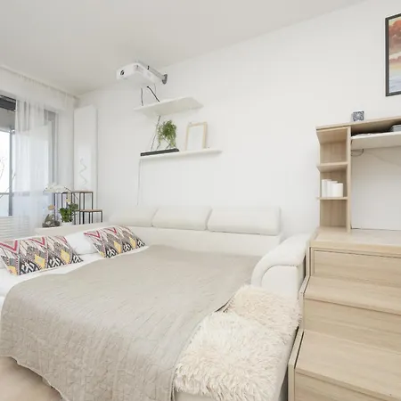 Business Sikorskiego By Renters Varşova