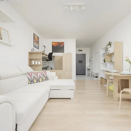 Daire Business Sikorskiego By Renters Varşova